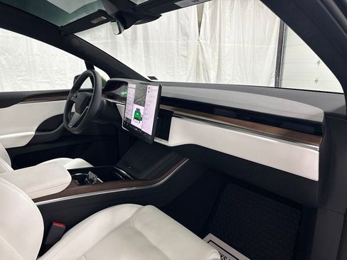 Used 2022 Tesla Model X AWD/4WD image 54
