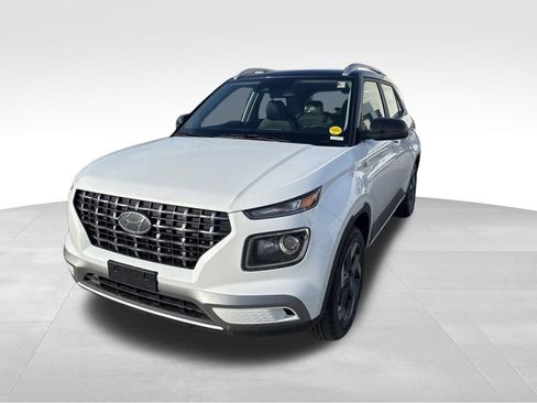 New 2026 Hyundai Venue SEL image 9