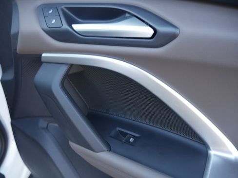 Used 2025 Audi Q5 Premium w/ Convenience Package image 26