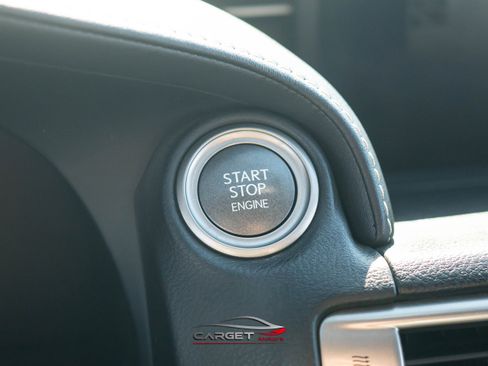 Used 2016 Lexus IS 200t image 33