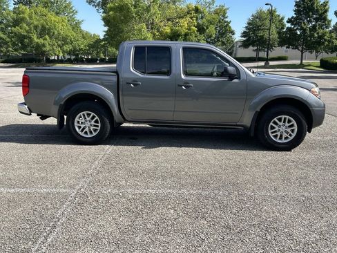 Used 2019 Nissan Frontier SV w/ Value Truck Package AWD/4WD image 8