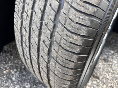 Used 2017 Chrysler Pacifica Touring-L FWD image 26