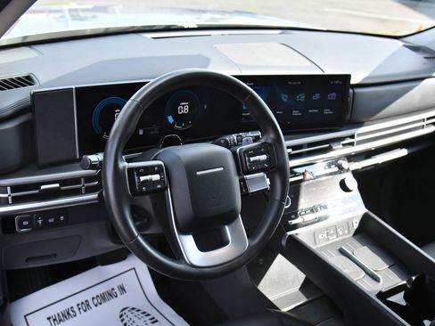 Used 2024 Hyundai Santa Fe SEL image 17