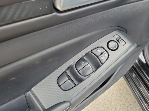 Used 2025 Nissan Altima 2.5 SV FWD image 18