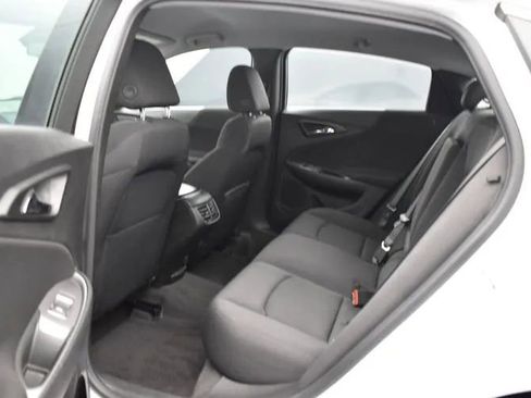 Used 2024 Chevrolet Malibu LT FWD image 15