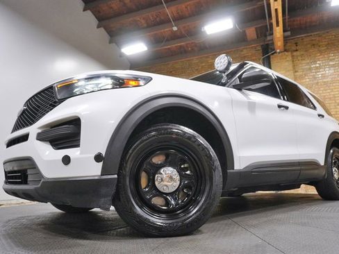 Used 2021 Ford Explorer 4WD Police Interceptor image 3