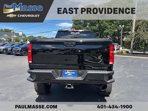 New 2026 Chevrolet Silverado 2500 High Country w/ Midnight Edition AWD/4WD image 6