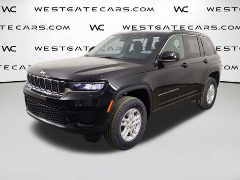New 2025 Jeep Grand Cherokee Laredo image 1
