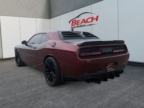 Used 2018 Dodge Challenger T/A image 11