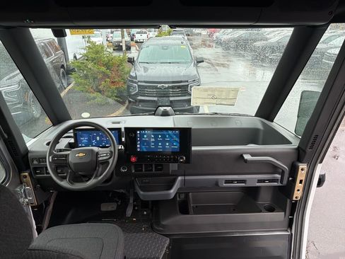 New 2025 Chevrolet Brightdrop 400 image 30