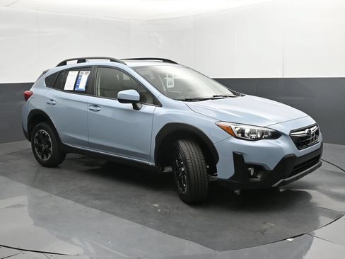 Used 2022 Subaru Crosstrek 2.0i Premium w/ Moonroof Package AWD/4WD image 36