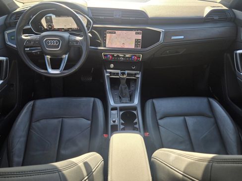 Used 2019 Audi Q3 2.0T Premium Plus image 16