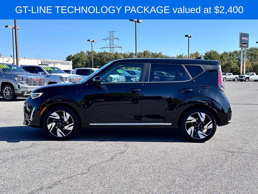 Used 2023 Kia Soul GT-Line w/ GT-Line Technology Package FWD image 7