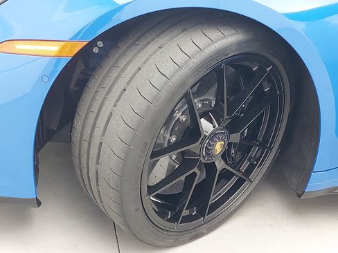 Certified 2025 Porsche 911 Carrera 4 GTS AWD/4WD image 34