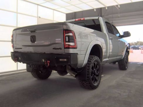 Used 2022 RAM 2500 Laramie AWD/4WD image 2