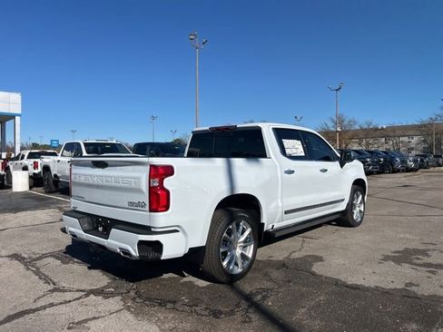 New 2026 Chevrolet Silverado 1500 High Country image 3