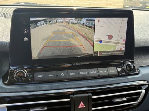 Used 2023 Kia Seltos S w/ Navigation Package image 9