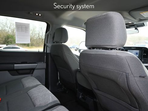 Used 2025 Ford F250 XLT image 24