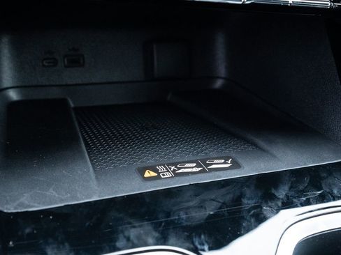 New 2025 Chevrolet Traverse Z71 w/ Enhanced Driving Package image 27