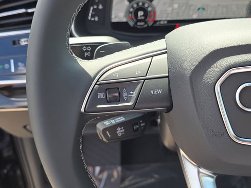 New 2025 Audi Q7 3.0T Prestige image 29