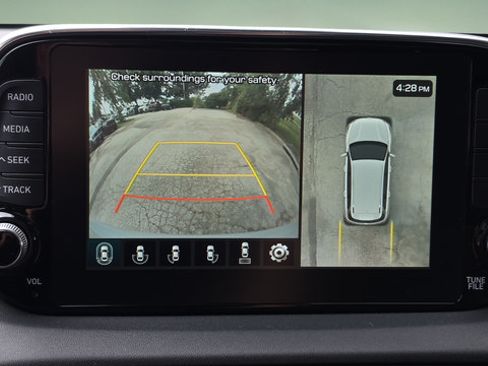 Used 2020 Hyundai Santa Fe Limited AWD/4WD image 37