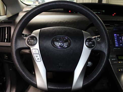 Used 2013 Toyota Prius Three FWD image 10