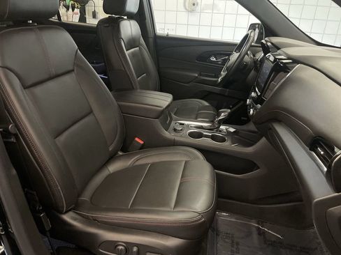 Used 2023 Chevrolet Traverse RS w/ LPO, Floor Liner Package FWD image 22