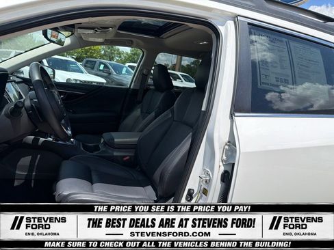 Used 2025 Subaru Outback Limited AWD/4WD image 14
