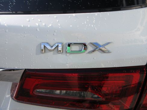 Used 2019 Acura MDX SH-AWD image 8