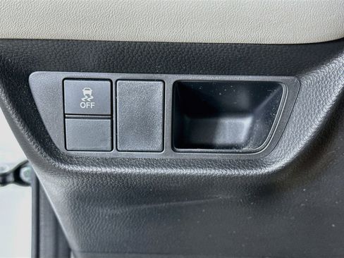 Used 2024 Honda HR-V LX image 17