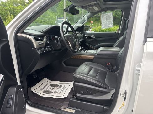 Used 2020 GMC Yukon Denali w/ Denali Ultimate Package AWD/4WD image 18