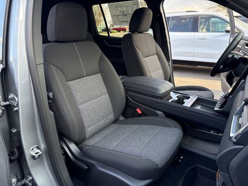 New 2026 GMC Acadia Elevation image 48