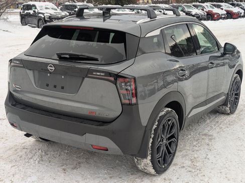 New 2026 Nissan Kicks SR w/ Cold Weather Package image 7