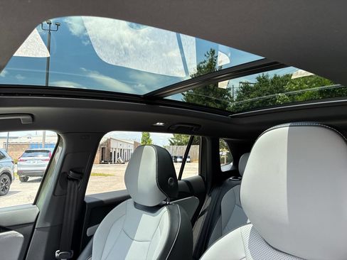 New 2026 Volkswagen Tiguan SE R-Line AWD/4WD image 17