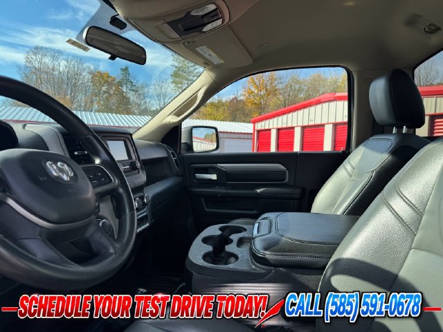 Used 2019 RAM 2500 Tradesman w/ Chrome Appearance Group AWD/4WD image 4