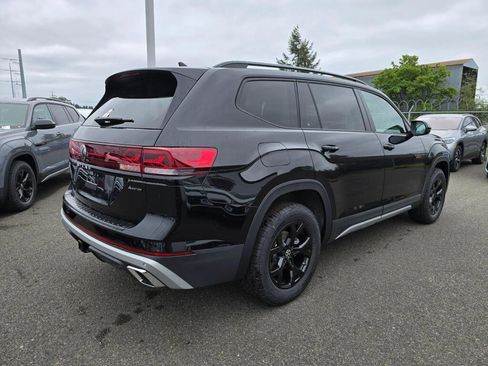 New 2026 Volkswagen Atlas Peak Edition AWD/4WD image 3