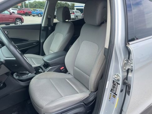 Used 2018 Hyundai Santa Fe Sport image 22