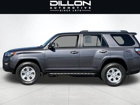 Used 2021 Toyota 4Runner SR5 Premium w/ Moonroof Package AWD/4WD image 37