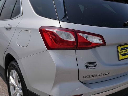 Used 2019 Chevrolet Equinox LT AWD/4WD image 9