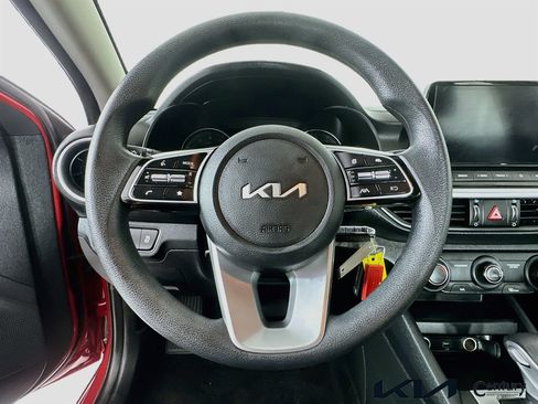 Certified 2023 Kia Forte LXS w/ LXS Technology Package FWD image 11
