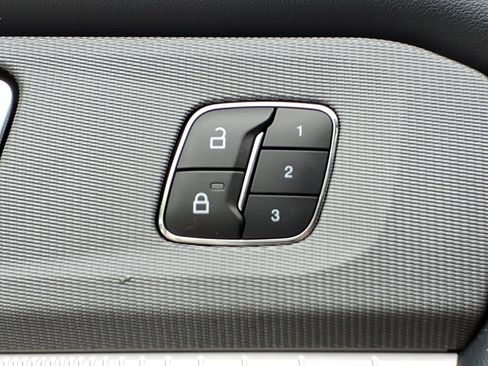 Certified 2025 Ford Explorer ST w/ Sun And Sound Package AWD/4WD image 25