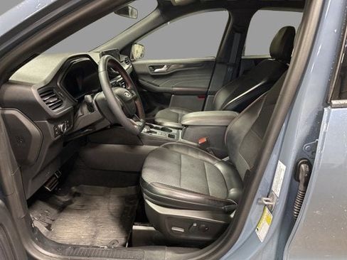 Used 2023 Ford Escape ST-Line w/ Equipment Group 301A image 12