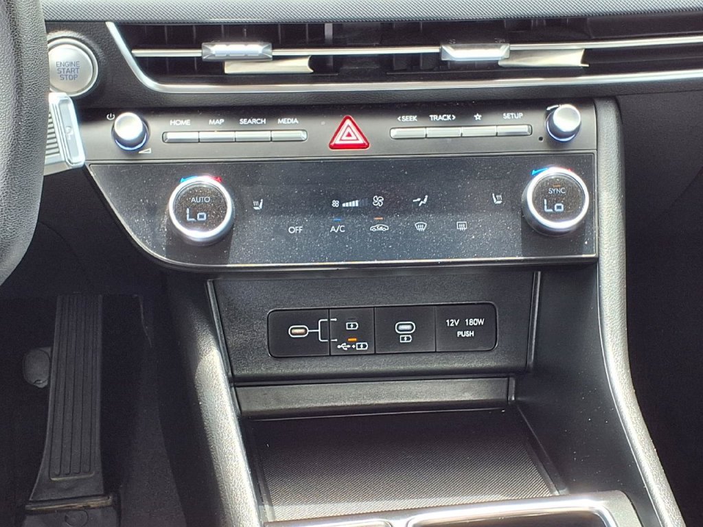 Used 2025 Hyundai Sonata SEL FWD image 16