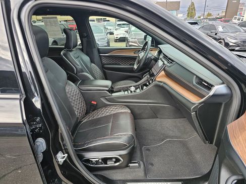 Used 2022 Jeep Grand Cherokee Summit w/ Adv Protech Group IV image 12