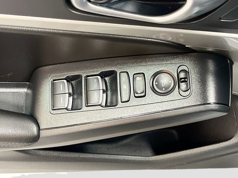 Used 2025 Acura Integra image 17