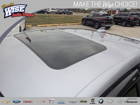 Used 2015 Dodge Charger R/T w/ Plus Group image 9