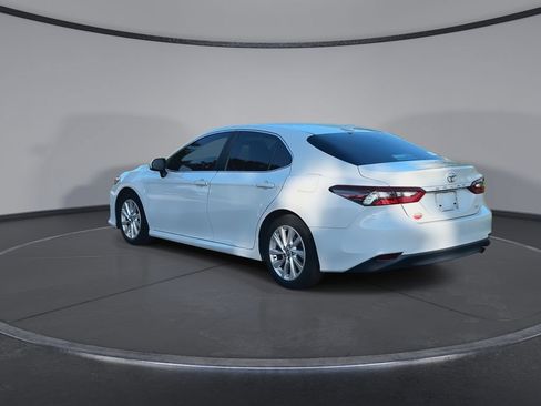Used 2023 Toyota Camry LE FWD image 6