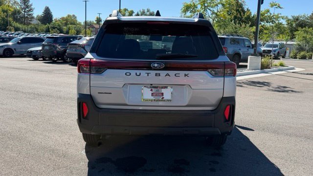 Used 2026 Subaru Outback Premium AWD/4WD image 4