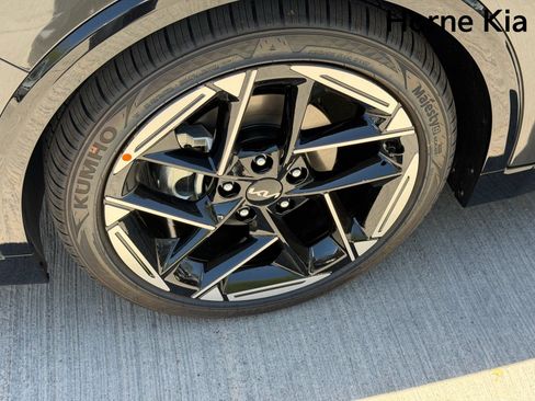 New 2026 Kia K4 GT-Line FWD image 8
