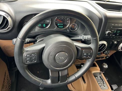 Used 2015 Jeep Wrangler Sahara w/ Connectivity Group image 14